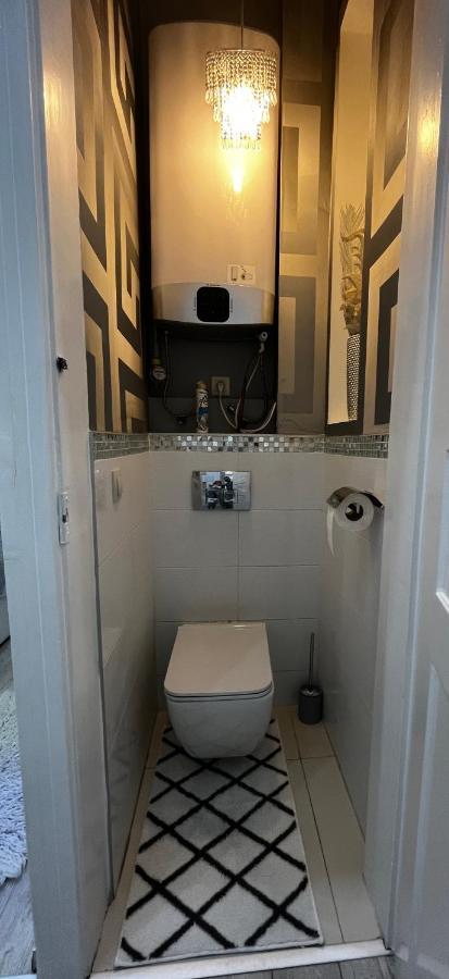 White Luxury Apartment Budapešť Exteriér fotografie