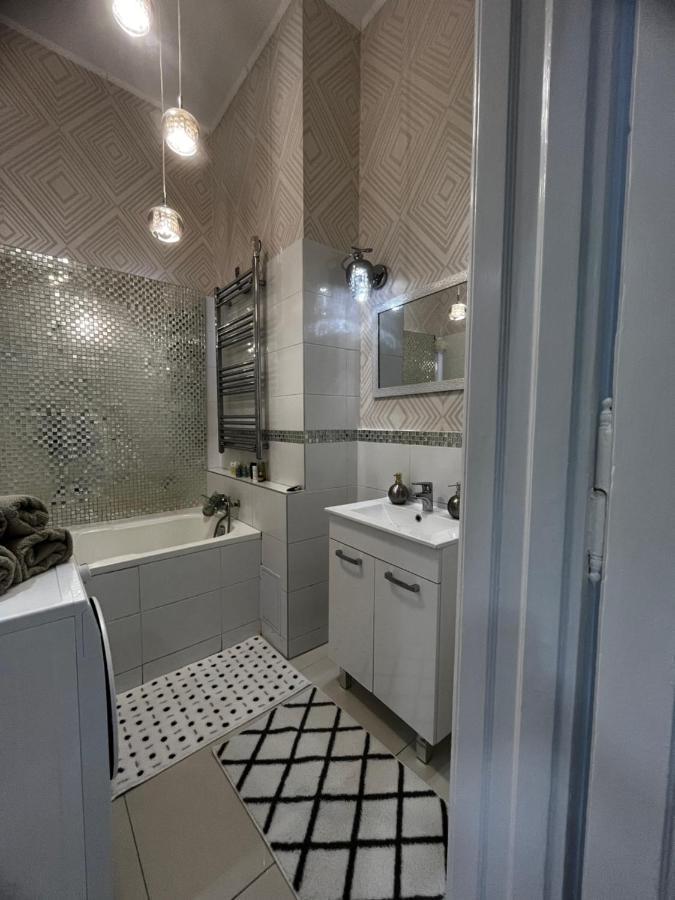 White Luxury Apartment Budapešť Exteriér fotografie