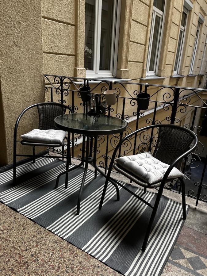 White Luxury Apartment Budapešť Exteriér fotografie