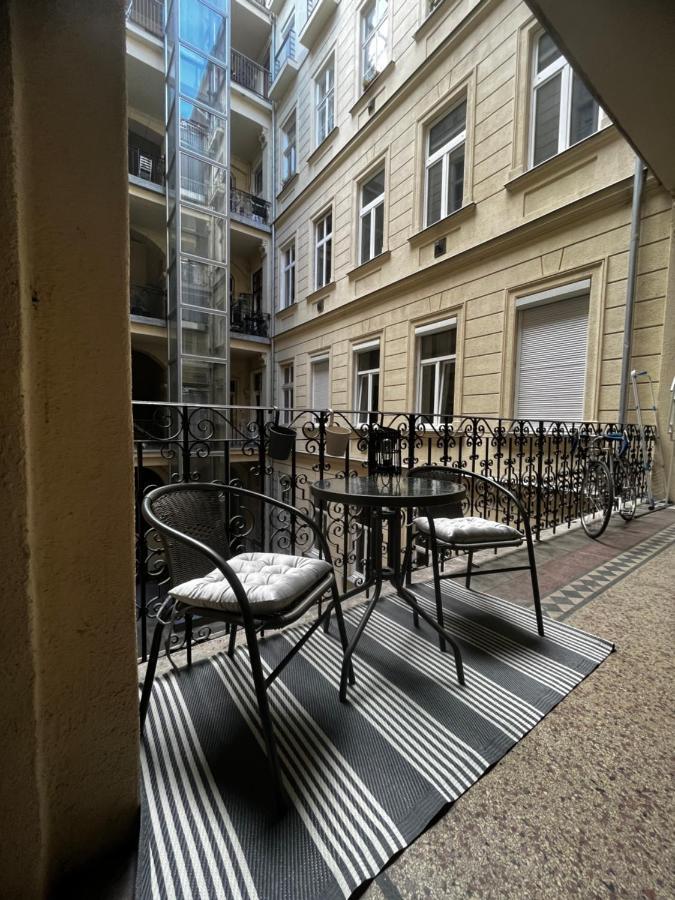 White Luxury Apartment Budapešť Exteriér fotografie